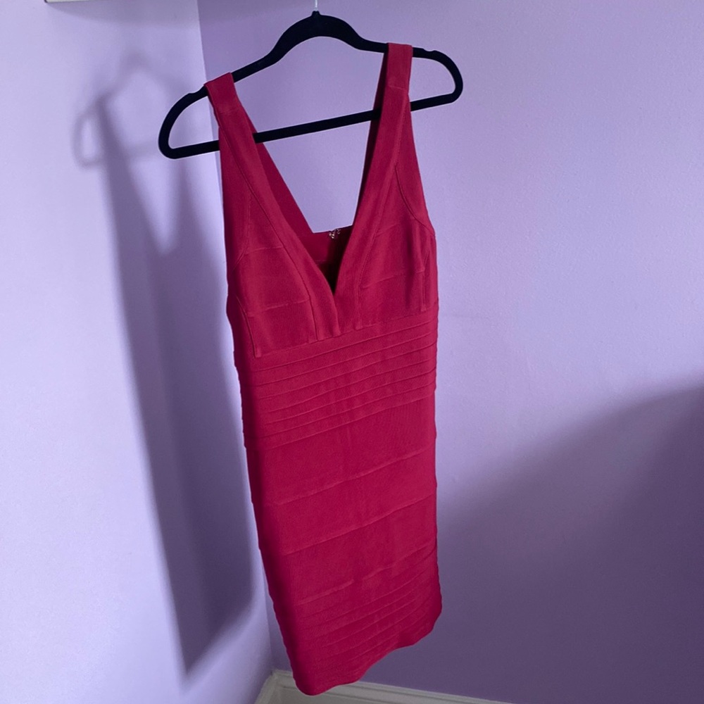 Women’s fitted cocktail dress, runs one size down